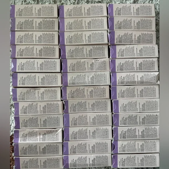 Mary Kay Timewise Matte Wear Liquid Foundation - Picture 2 of 5